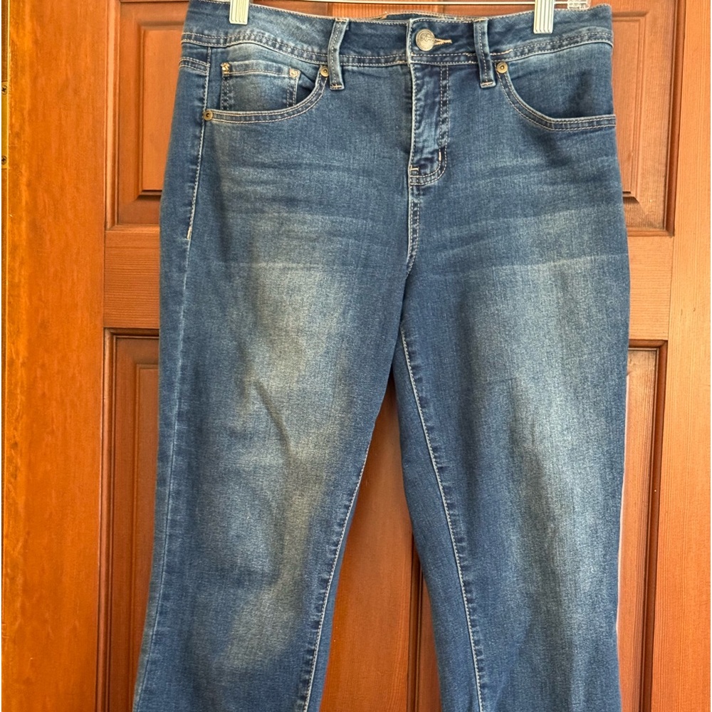Women’s Royalty Jeans with unfinished hem Size 8